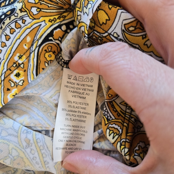 Michael Kors | Paisley V-Neck Women's Top, Size L - Picture 7 of 9